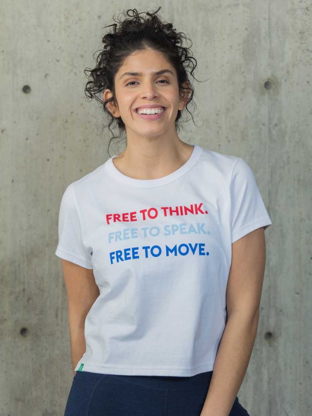 XX XY T Free to Think Tee Shirt Cropped Red White Blue size Womens Medium